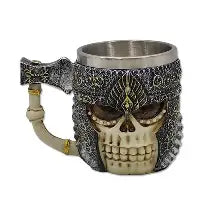 CANECA CAVEIRA MEDIEVAL EM RESINA